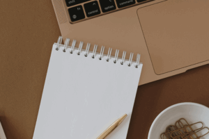 organisation quotidienne avec IA pour mamans actives